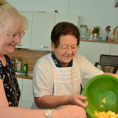 "#FÜREINANDER: Offenes Kochen für SeniorenInnen"