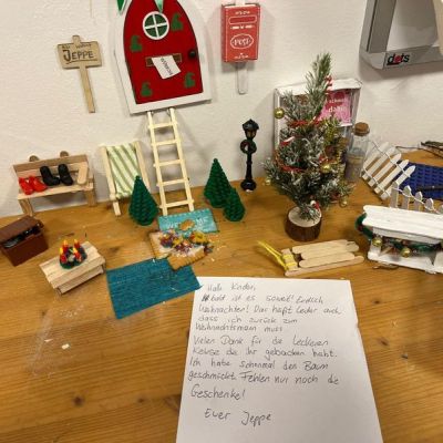 "Wichtel Jeppe bereitet seinen Heimflug vor"