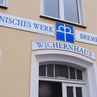 "Kleiderkammer: Wir öffnen wieder!"