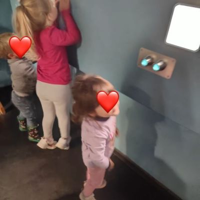 "Kinder reisen um die Welt"