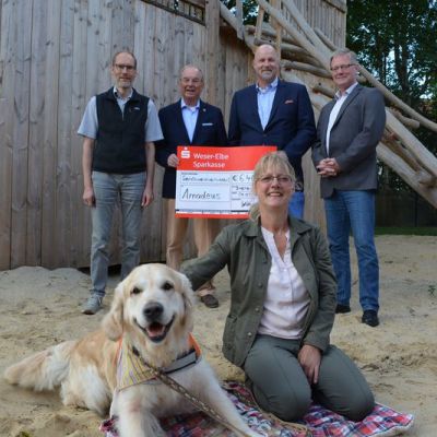 "6.400 Euro Spende für die tiergestützte Hundetherapie"