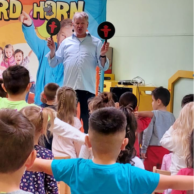 "Liebe Familien der Kita Ellhornstraße,"