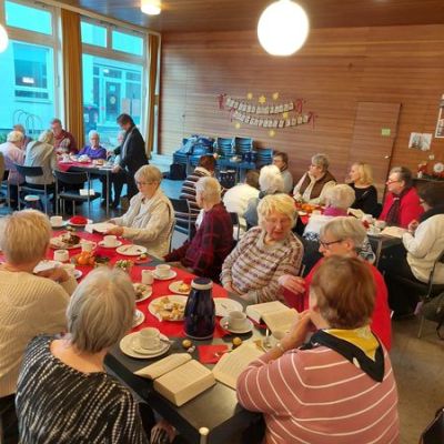 "SeniorPartner feiert Adventsfeier"