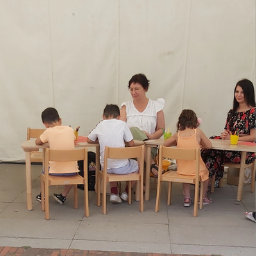 "Liebe Familien,"