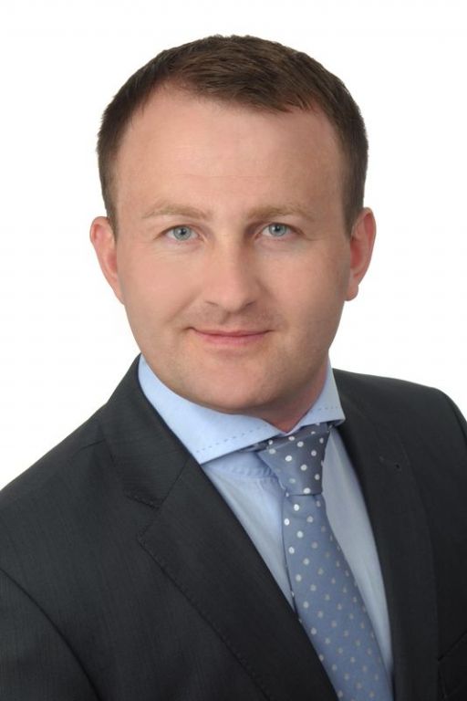 Viktor Diring, Sachbearbeiter Immobilien, Versicherung, KFZ
