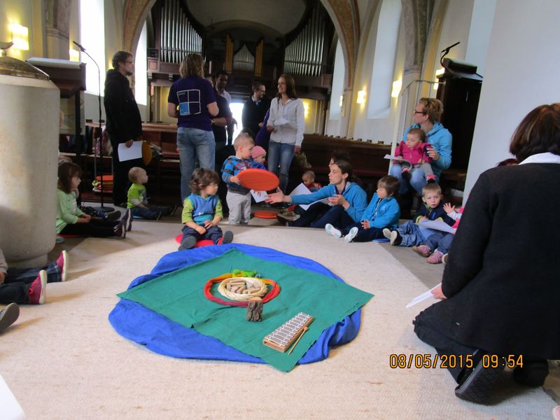Zu Besuch in der Marienkirche zum Krabbelgottesdienst