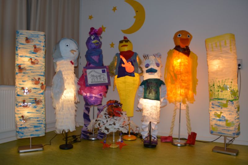 Selbstgebastelte Lichtfiguren der Kita Wichernhaus für das Lichterspektakel im Speckenbütteler Park