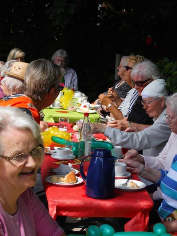 Erdbeerfest im Elisabeth-Haus