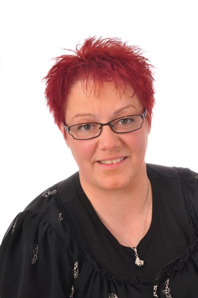 Maike Taube, Ansprechpartnerin Kleiderannahme für die Kleiderkammer
